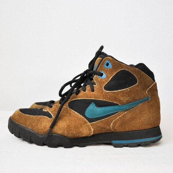 1994 Nike Calder Hiking Boots - Picture 7 of 13